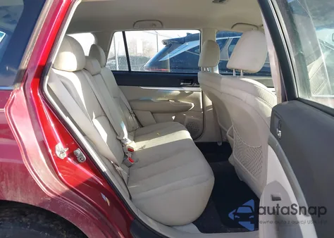 2011 Subaru Outback 2.5I z USA, uszkodzony, nr VIN 4S4BRBAC0B3422575